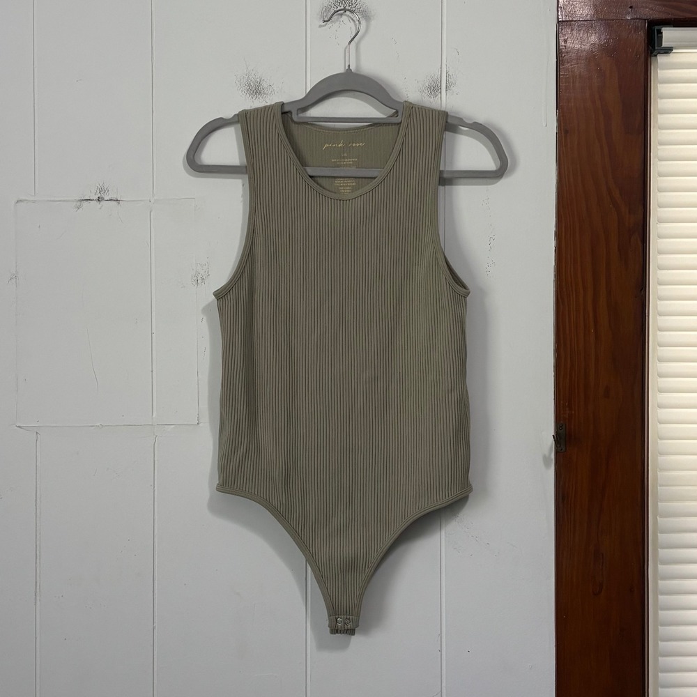 Pink Rose Olive Ribbed Sleeveless Bodysuit Crew Neck Snap Closure L/XL